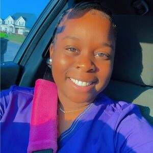 Meet your Posher, Suenaja